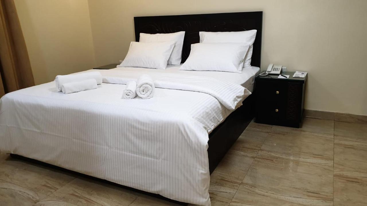 Muscat Horizon Hotel Seeb Bagian luar foto