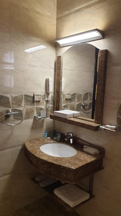 Muscat Horizon Hotel Seeb Bagian luar foto