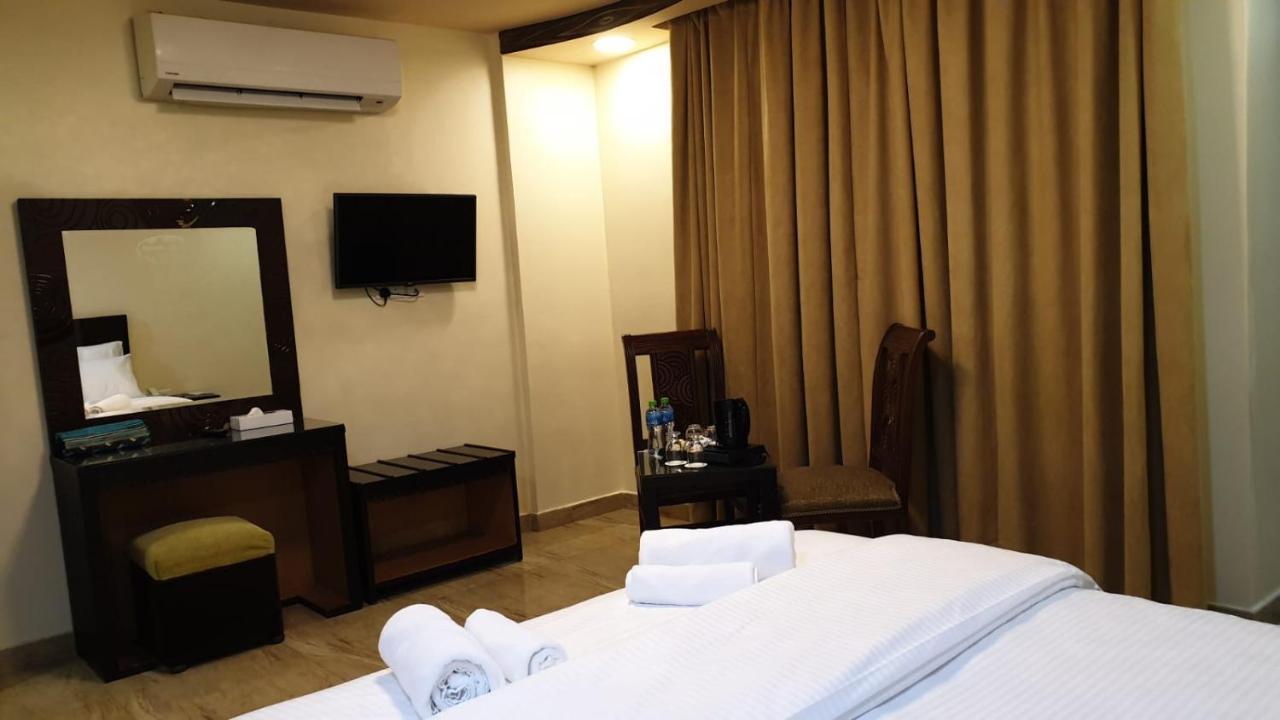 Muscat Horizon Hotel Seeb Bagian luar foto